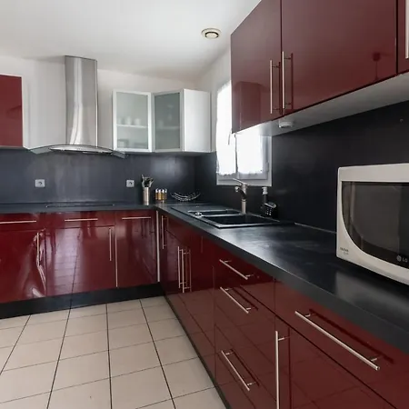 Dom wakacyjny Beautiful House With Terrace Garden And Wi Fi La Teste-de-Buch