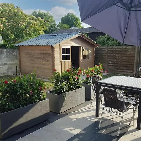 Dom wakacyjny Beautiful House With Terrace Garden And Wi Fi